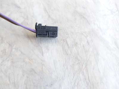 Mercedes Black Connector 2 Pin 2 Wire 03754559284